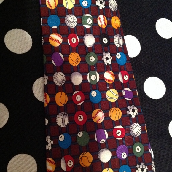 Nicole Miller Pool Tie! - Picture 2 of 3